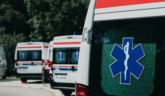 绵竹救护车转运病人过路高速收费吗?